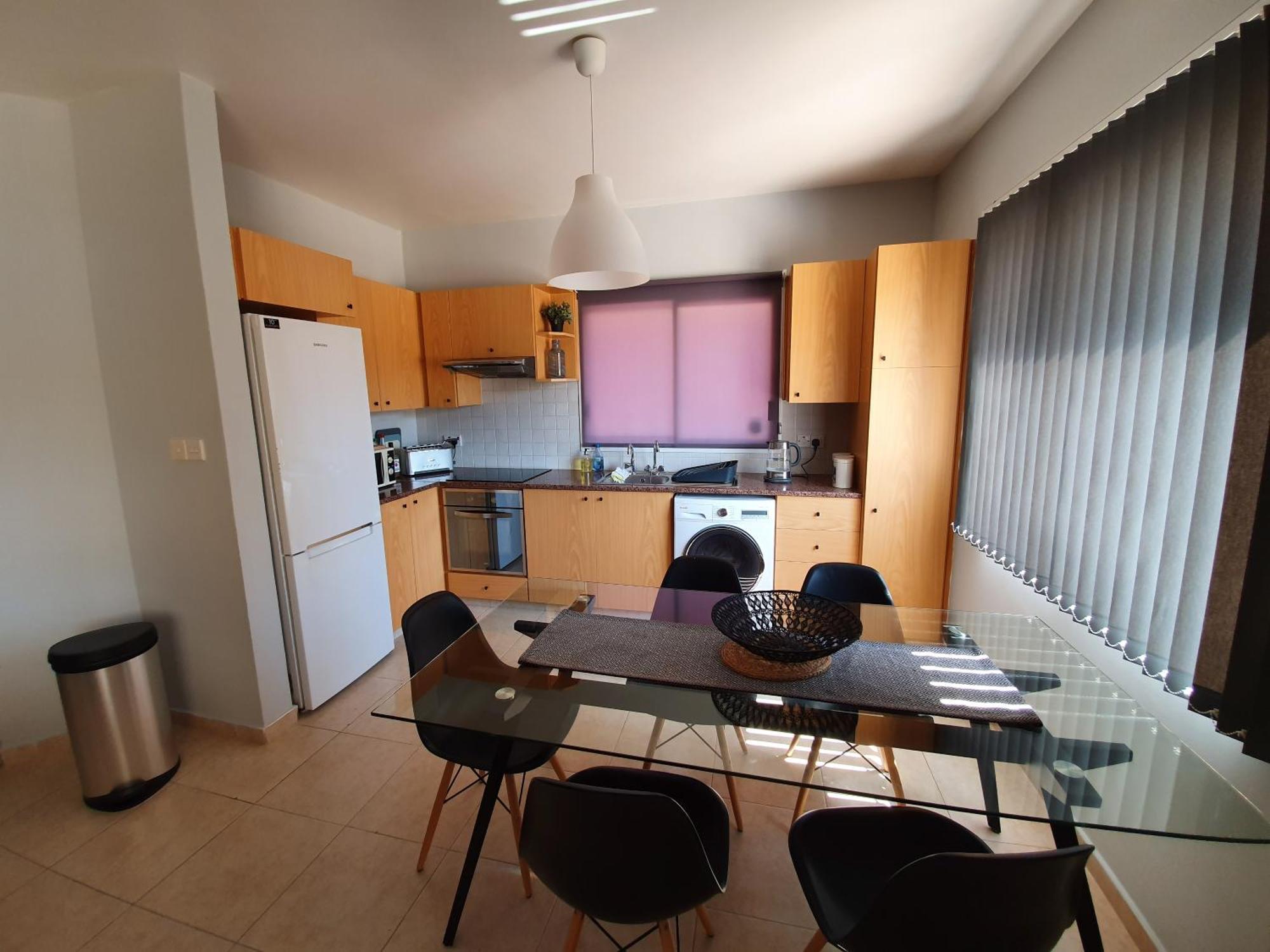 Sirena Sunrise, 4 Пафос